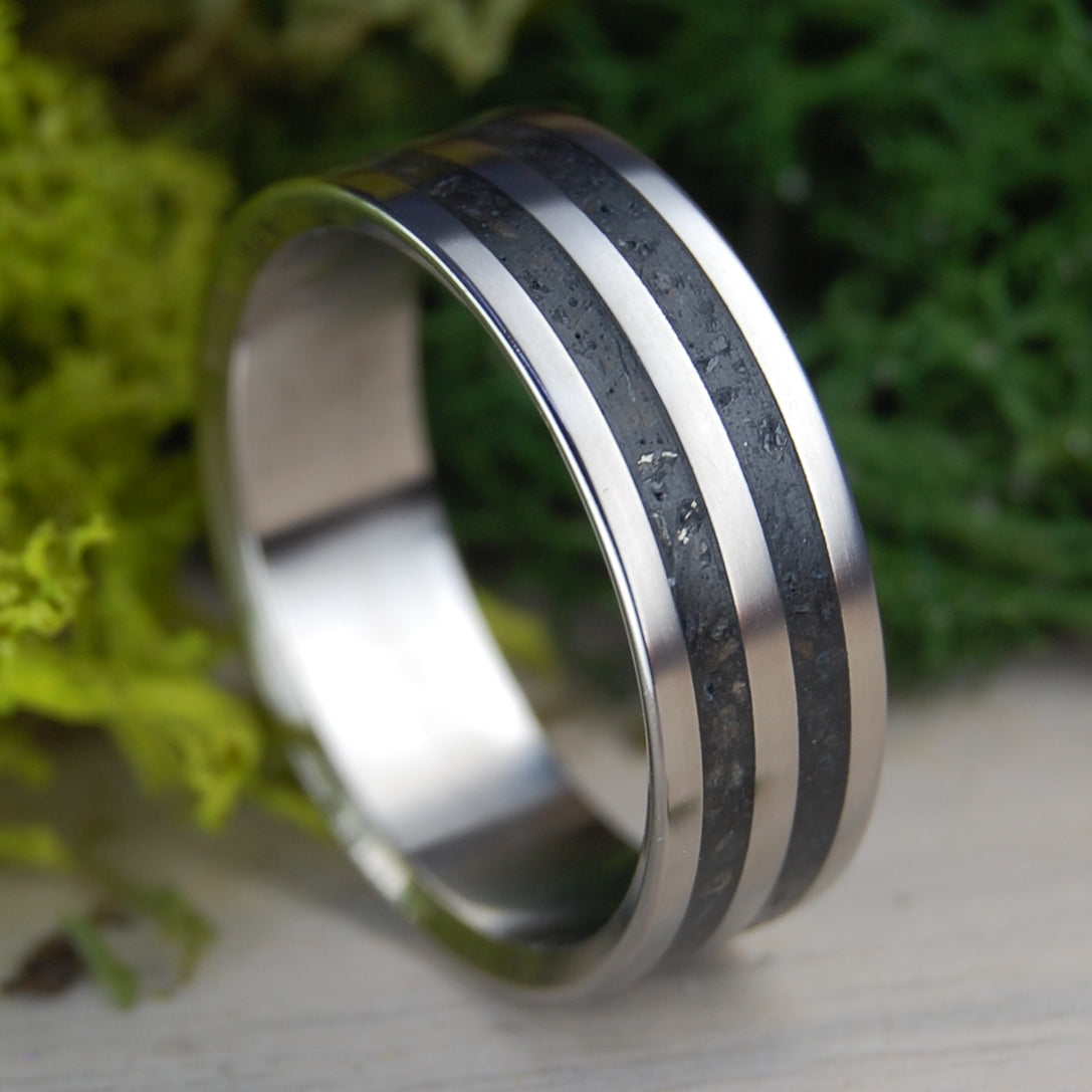 2‑Inlay Balanced Earth Memento Ring