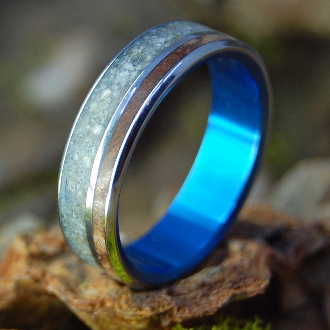Sequoia Grove | Men's Pacific Grove Beach Sand, Sequoia Redwood & Titanium Wedding Ring - Minter and Richter Designs